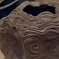 陶艺手作：泥土中的宁静与创作