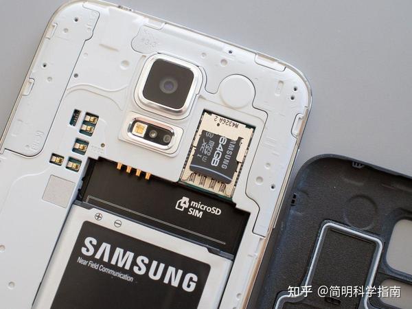 存储卡消失10年，2026年手机厂商集体回头？microSD Express改写规则