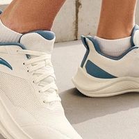 冬季跑鞋的温度管理哲学