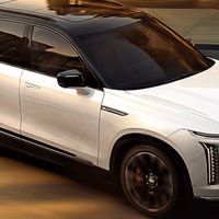 这款豪华大型SUV，就如穿西装的肌肉猛男一般