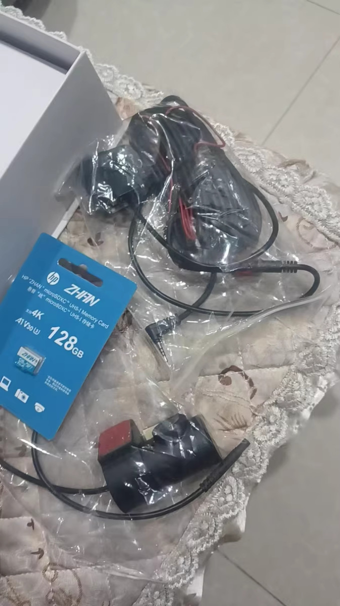 行车记录仪