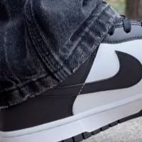 Dunk Low熊猫配色鞋面柔软