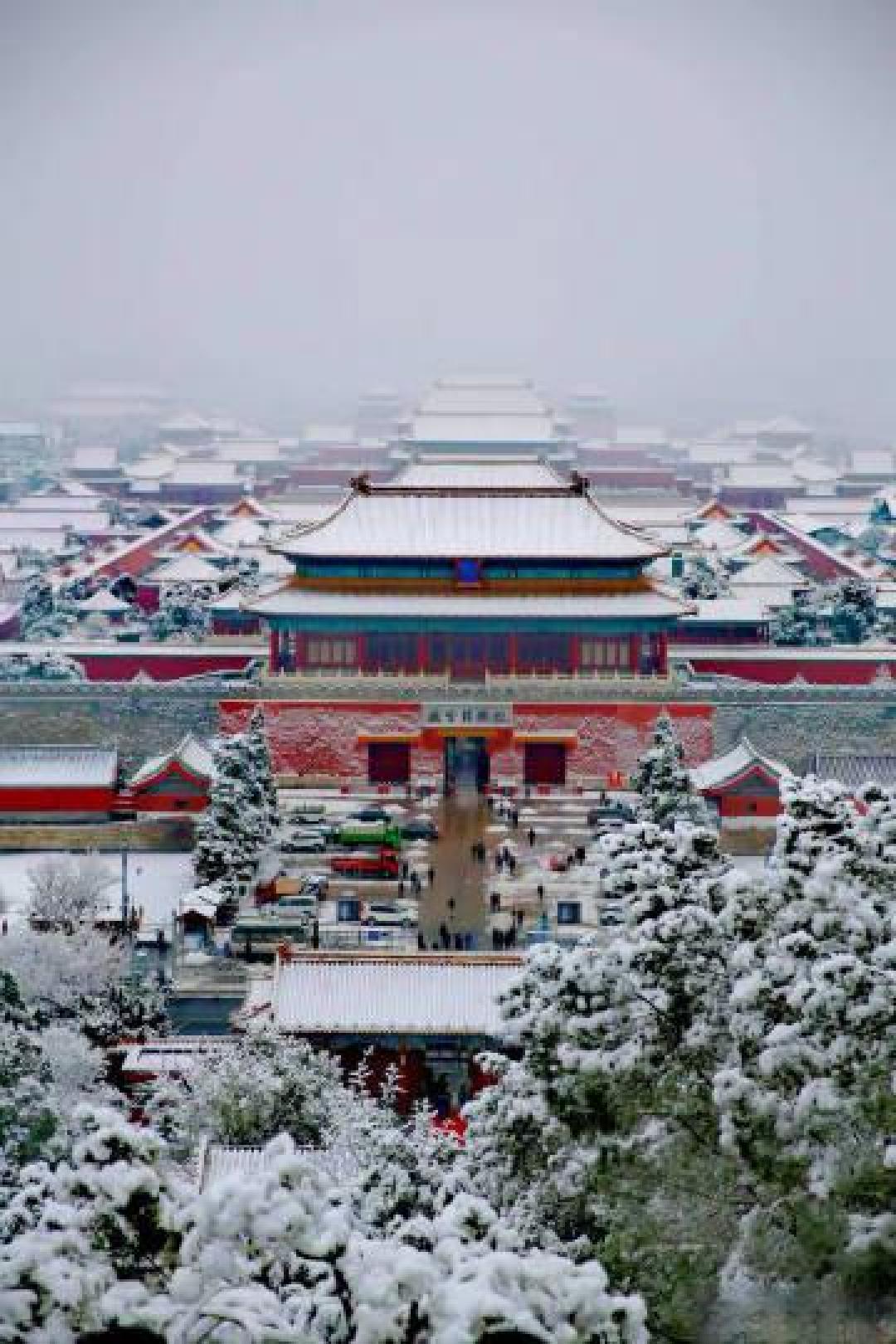 故宫红墙遇上皑皑白雪,才懂什么叫中式美学天花板