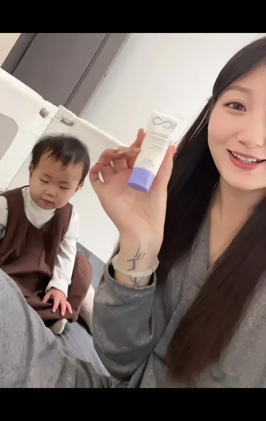 过来人的经验！#孕期 #哺乳期 一定要早早的涂#羊脂膏！熊猫布布大品牌！纯羊毛脂的，用起来更安全放心！#熊猫布布羊脂膏 #孕妇羊脂膏