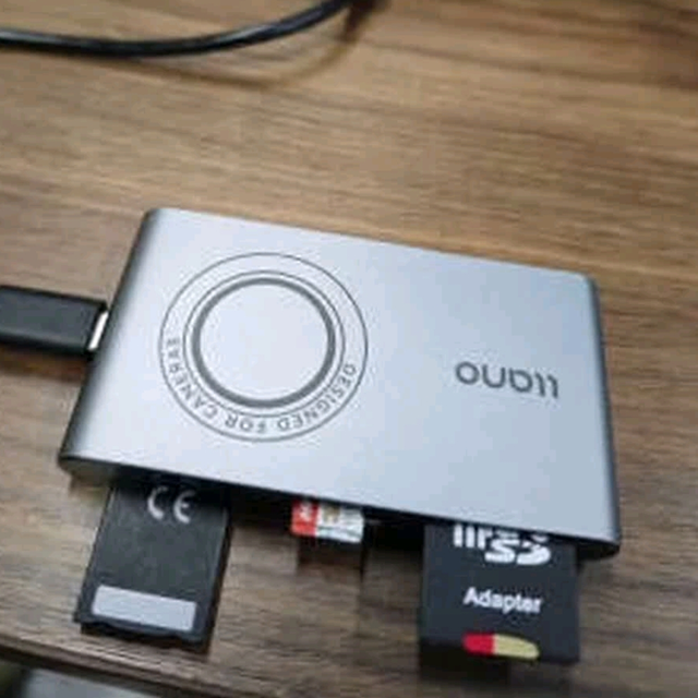 绿巨能五合一读卡器，解决多设备烦恼