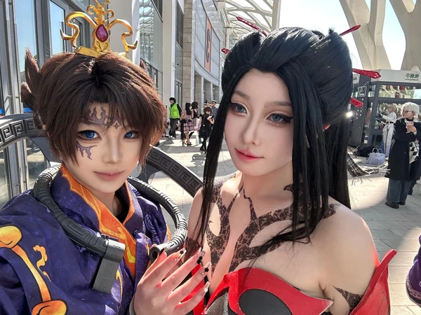 秦时明月。整理相册的时候，突然发现之前的一些集邮照片存个档。这场活动和大家一起建设了一直以来都很想出的角色，玩的也很开心，虽然这部国漫现在暂时停更了，但是依然不影响我们对它的热爱，期待和宝宝们的下次见