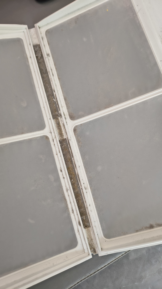 戴森手持式吸尘器