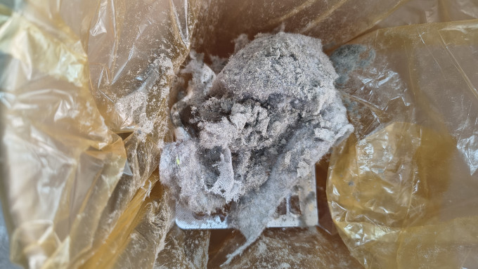 戴森手持式吸尘器