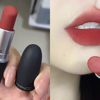 鞠婧祎同款MAC蜜桃唇膏：甜酷妆容必备还是明星效应过度消费？全网观点大PK