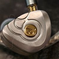 唐族齐天大圣入耳式耳机试听分享，对比 Thieaudio Monarch Mk2