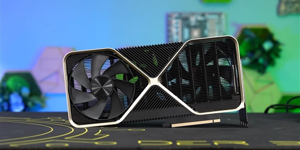 NVIDIA从未发布的900W显卡Titan Ada！被大神拆解了