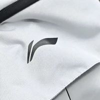 出行装备研究区，李宁大容量背包