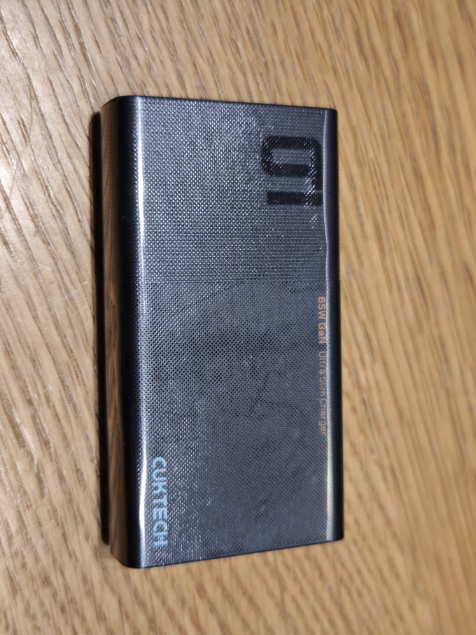 酷态科充电器