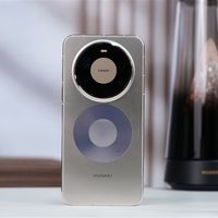 华为Mate 80推送鸿蒙6.0重磅升级！支持与iOS互传、拦截摇一摇跳广告