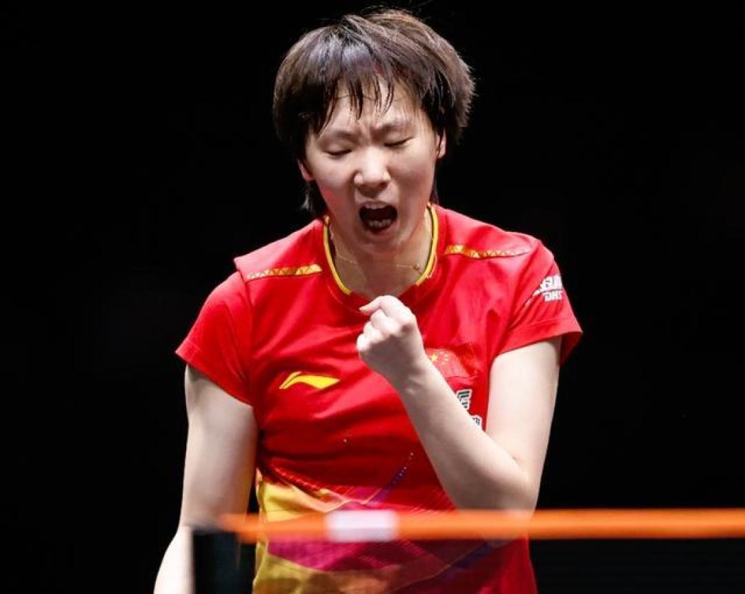 奥运冠军顶住压力！王曼昱4-2鏖战胜蒯曼，创历史成功卫冕