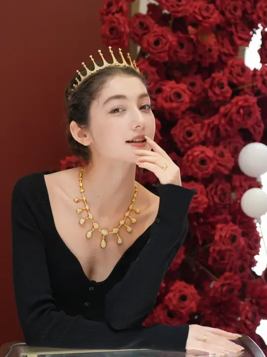 金气养人✨爱上黄金是中女的宿命
