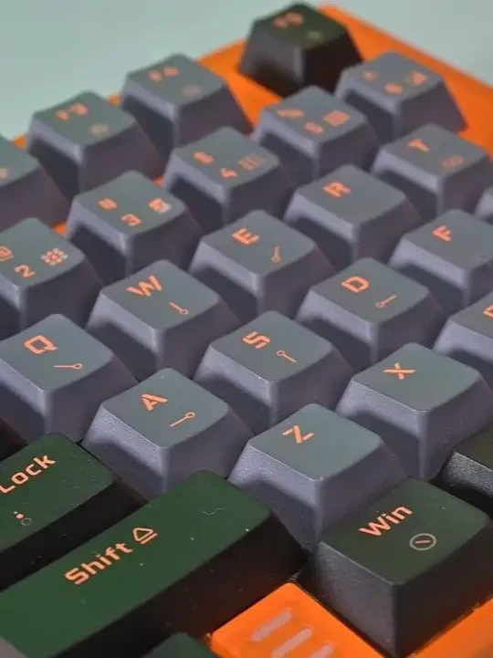 狼派HK35：特供游戏玩家的单手磁轴键盘，它到底好用吗？？？ #steam游戏 #键盘 #无畏契约 #磁轴键盘