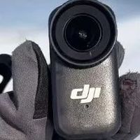 雪场低温封神！大疆 ACTION 6 抗冻出片双王者，-20℃拍大片不关机