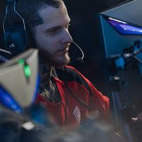 CFS赛事激烈角逐！职业选手专用的显示器大揭秘！