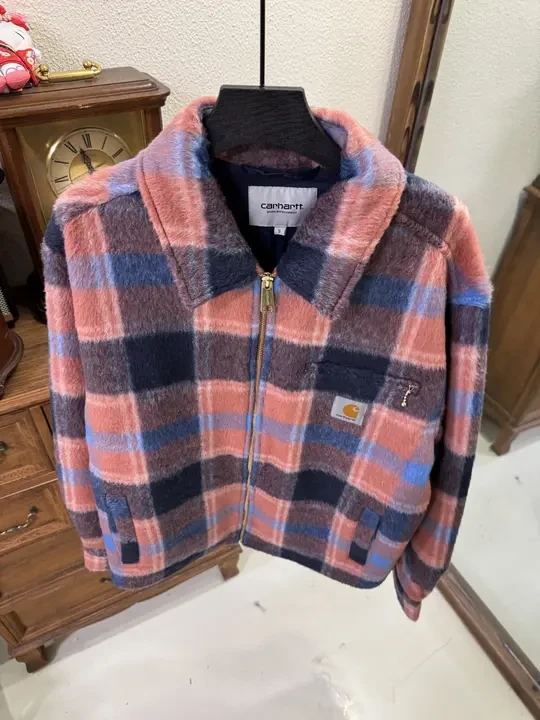 新款卡哈特真的一股浓浓中古风。。