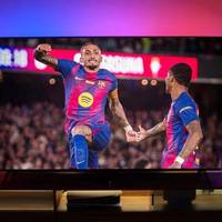 拉菲尼亚梅开二度！巴萨2-0奥萨苏纳，飞利浦电视解锁专业观赛