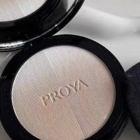 超细雾夜粉饼，柔焦哑光肌