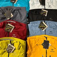 始祖鸟Alpha SV是‘终极装备’还是‘性能过剩’？全网观点大碰撞