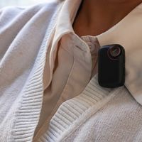 拒绝智商税！南卡 Qmic 实测：AI 降噪+250米传输+24小时续航