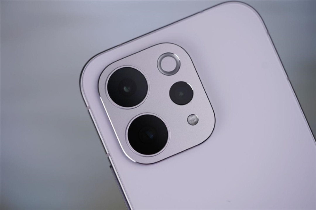 无感握持、出片惊艳！vivo S50首发全面评测：颜值与实力并存的全能旗舰