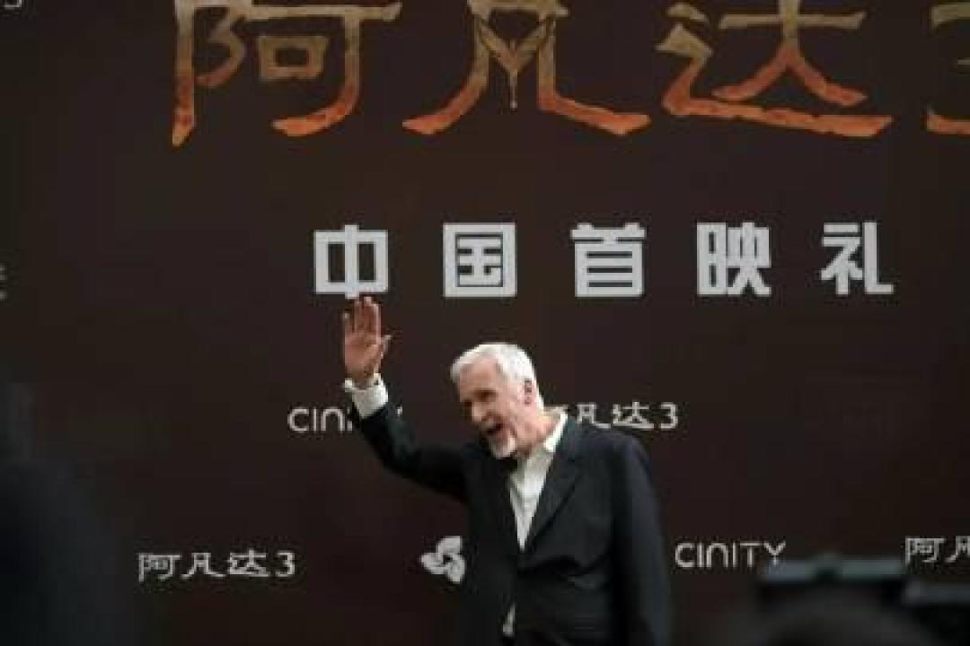 阿凡达3首映星光：章子怡热聊卡梅隆，台下还坐着郭帆杨紫琼