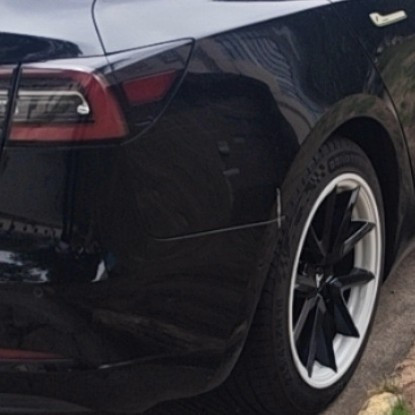 特斯拉Model 3：科技与驾驶的完美融合