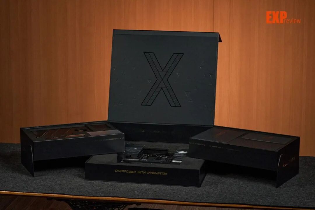 微星X870E超神十周年限量主板评测十年磨一剑，限量1000块的信仰之作