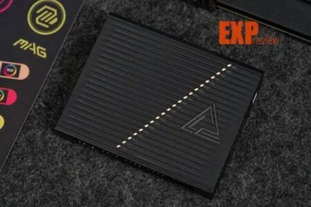 微星X870E超神十周年限量主板评测十年磨一剑，限量1000块的信仰之作