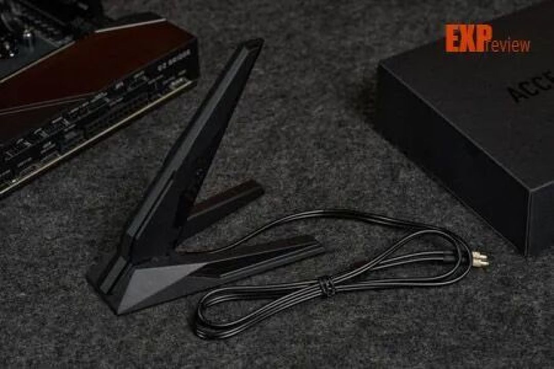 微星X870E超神十周年限量主板评测十年磨一剑，限量1000块的信仰之作