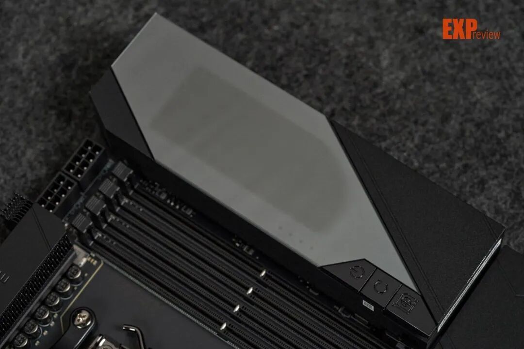 微星X870E超神十周年限量主板评测十年磨一剑，限量1000块的信仰之作