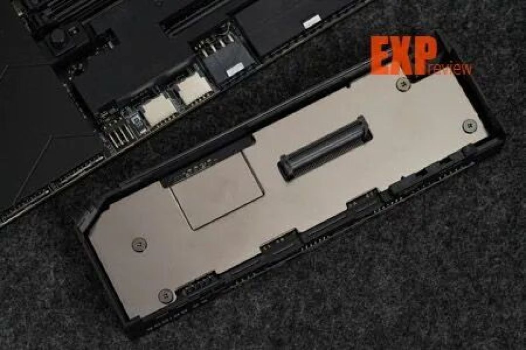 微星X870E超神十周年限量主板评测十年磨一剑，限量1000块的信仰之作