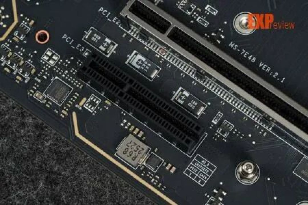 微星X870E超神十周年限量主板评测十年磨一剑，限量1000块的信仰之作