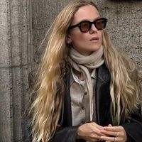 服饰穿搭 篇零：孙千、刘雯的薄底运动鞋，是下个真香单品？带来极具风格化的造型