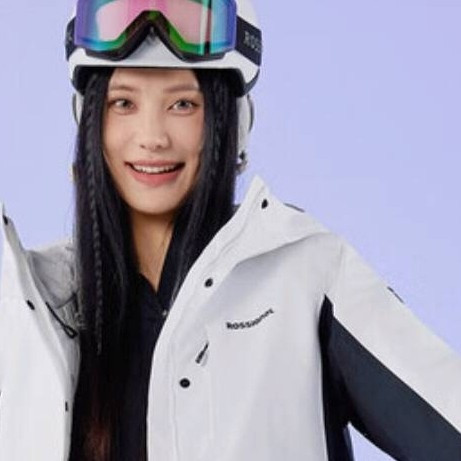 金鸡Velika滑雪服：雪场保暖时尚双担当