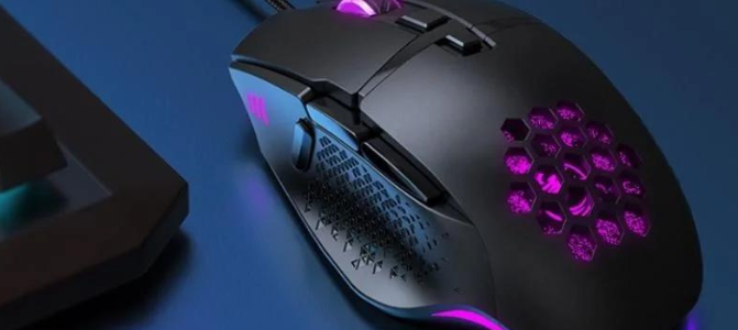 打CS2必须用专业电竞外设吗？1000+玩家观点大PK