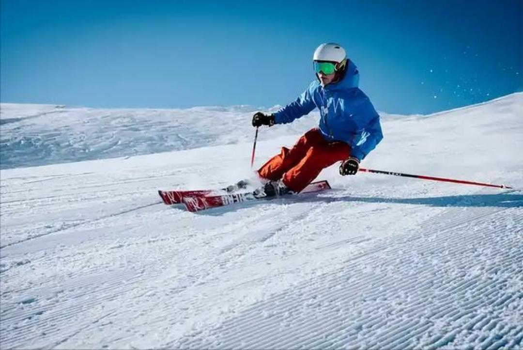 告别“平价替代”标签,国产雪具凭高性价比和硬核科技实力圈粉