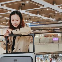 被差旅党吹爆的地平线 8 号探索家 24 寸行李箱实测真的香！