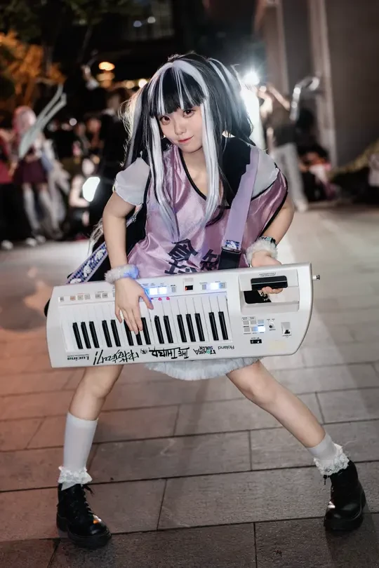 键盘女仆战斧形态！！ᕦ(ò_óˇ)ᕤ