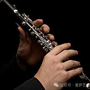 提高单簧管演奏时的音色和吐音的干净度