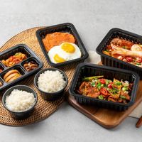 美团拼好饭是'打工人的救赎'还是'健康陷阱'？3500万单背后的争议全景