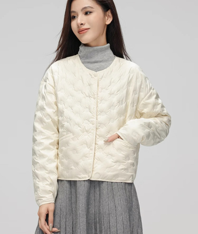 鸭鸭羽绒服女士T恤