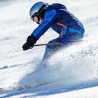 雪季滑雪必备指南：装备清单+避坑要点，新手也能畅滑无忧