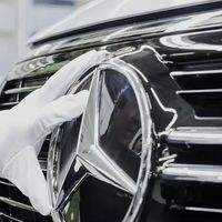 奔驰推可维修车灯，引领汽车可持续维修新潮流