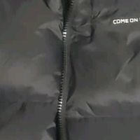 雪中飞25年秋冬新款羽绒服男女短款连帽时尚面包服90绒拼色加厚保