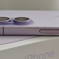 苹果iPhone18系列曝光，屏幕升级可期，iPhone17目前选择怎么样？